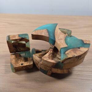 IMG_20251020_200626 - M & B CRAFT Handcrafted resin and ash wood jewellery box – available in oval or square with optional engraving