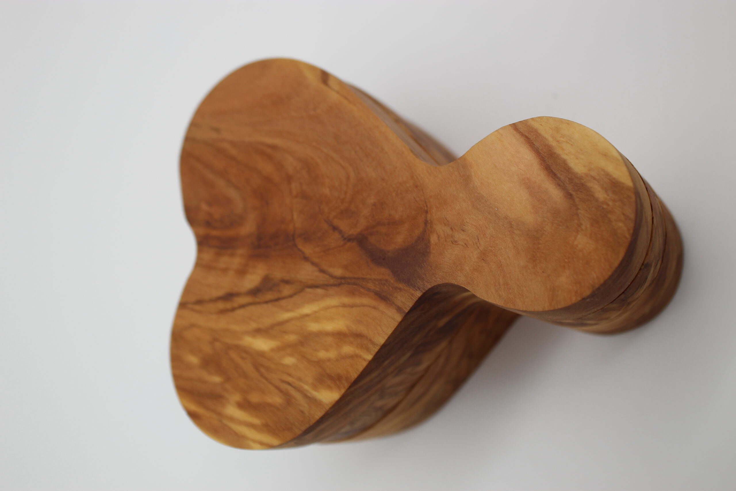 IMG_2191 - M & B CRAFT Handcrafted olive wood jewelry tray with three heart-shaped compartments – personalized keepsake gift